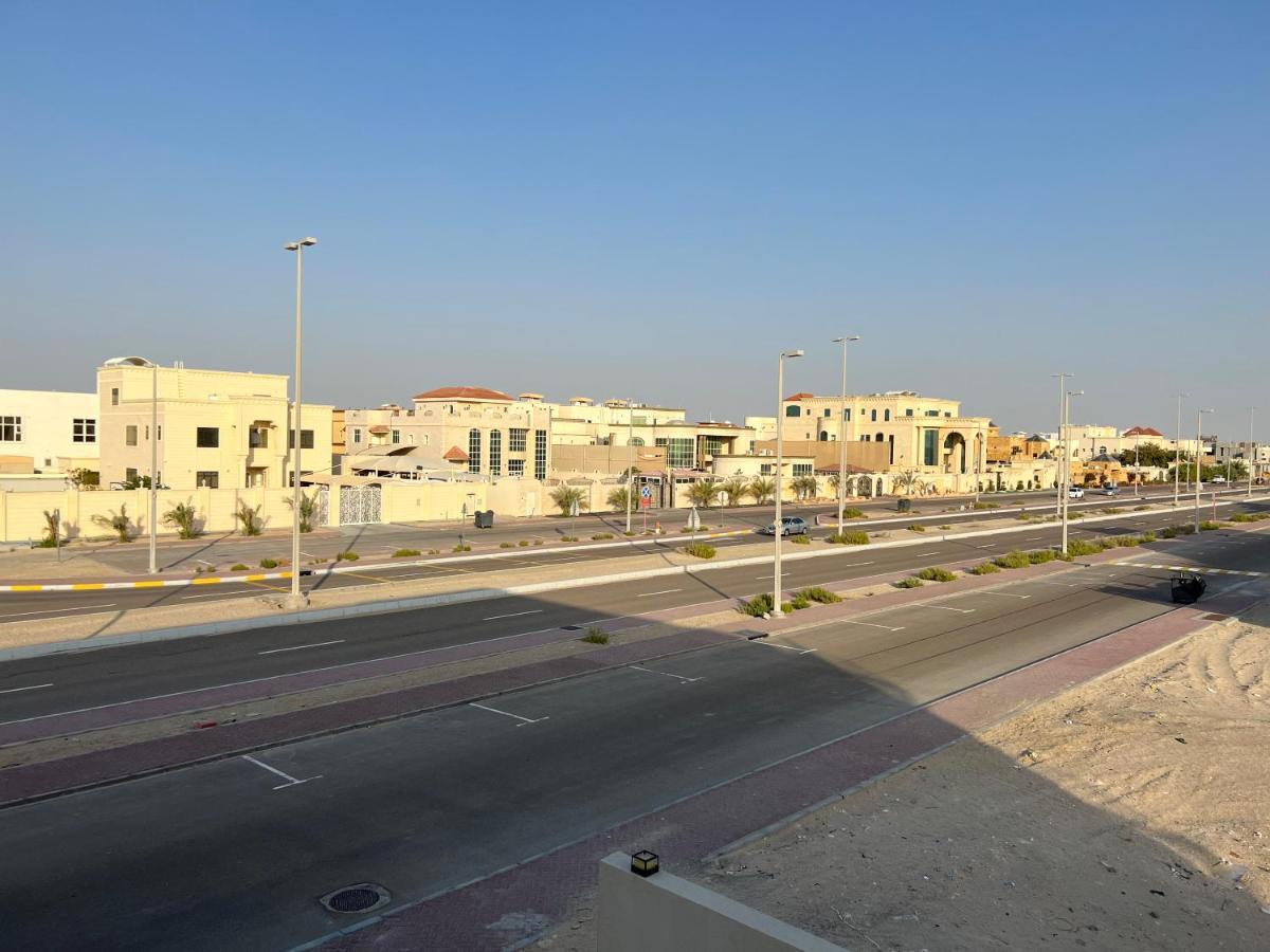 Casa Shakhbout Apartment Abu Dhabi Bagian luar foto