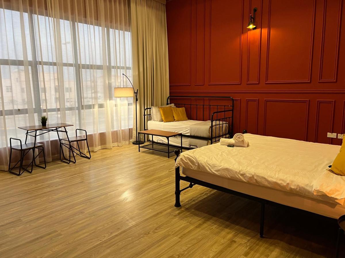 Casa Shakhbout Apartment Abu Dhabi Bagian luar foto